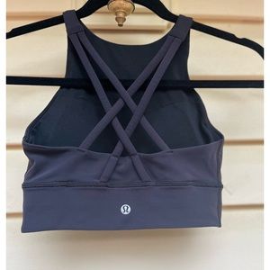 Lululemon black sports bra, back criss/cross straps size 4 but fits like a 2.